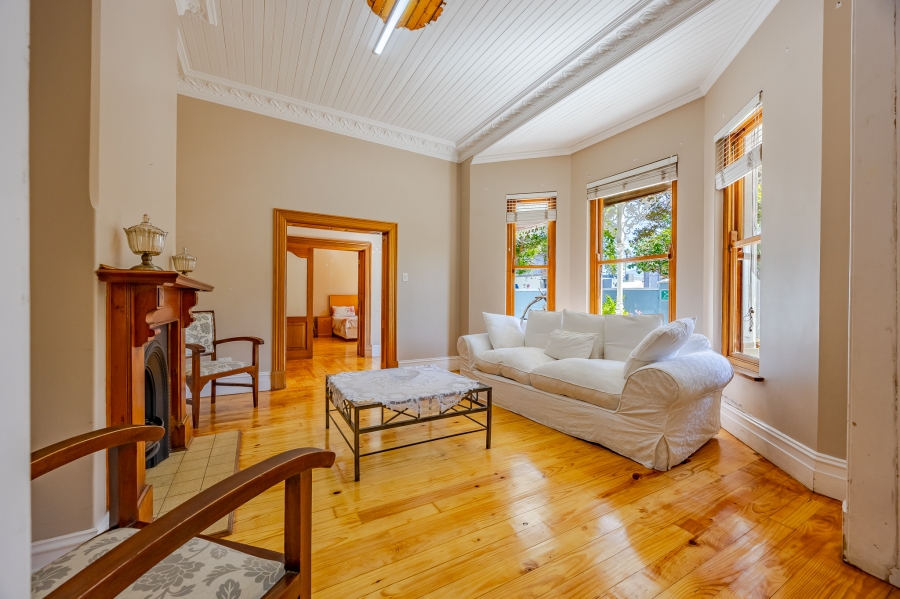 7 Bedroom Property for Sale in Wynberg Western Cape